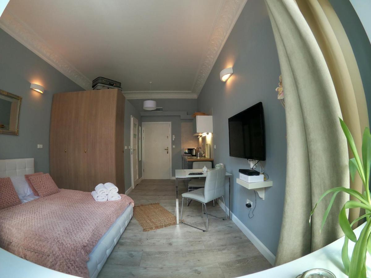 Apartlux Apartment